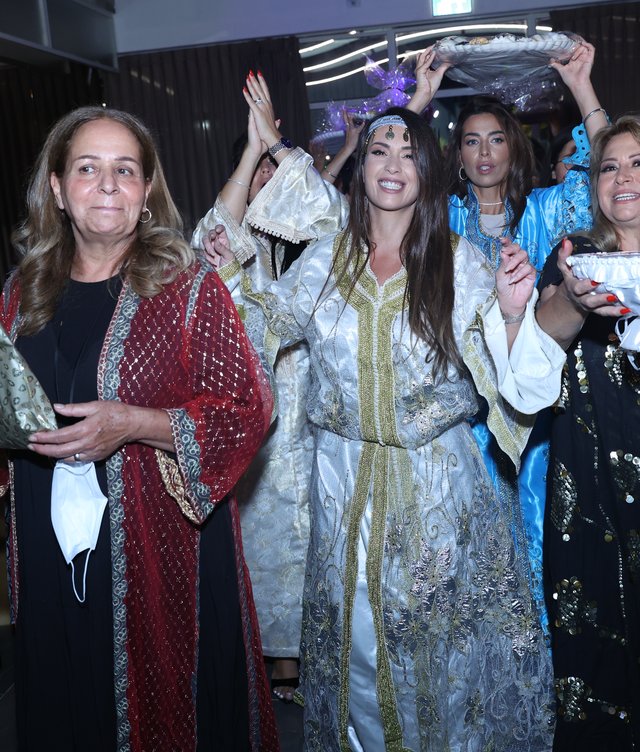 צילום סטילס אמיתי מטקס חינה - עבודה של שוגילה
